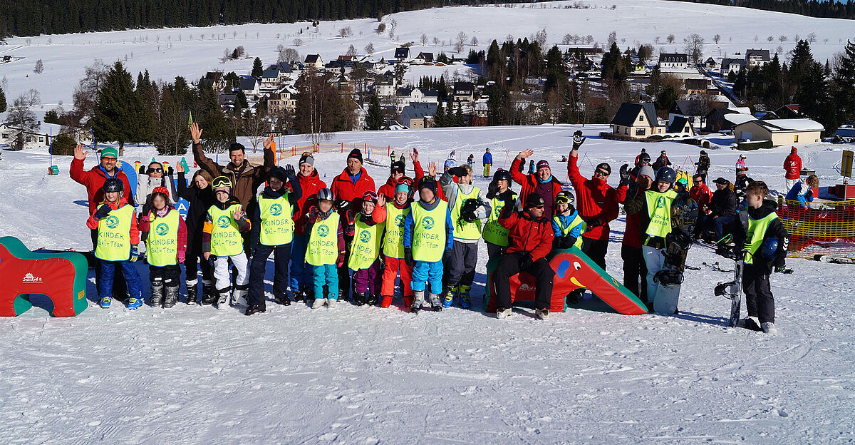 OIL! Tankstellen AG - OIL! Tankstellen Spendet Für Das Wintercamp 2022 ...